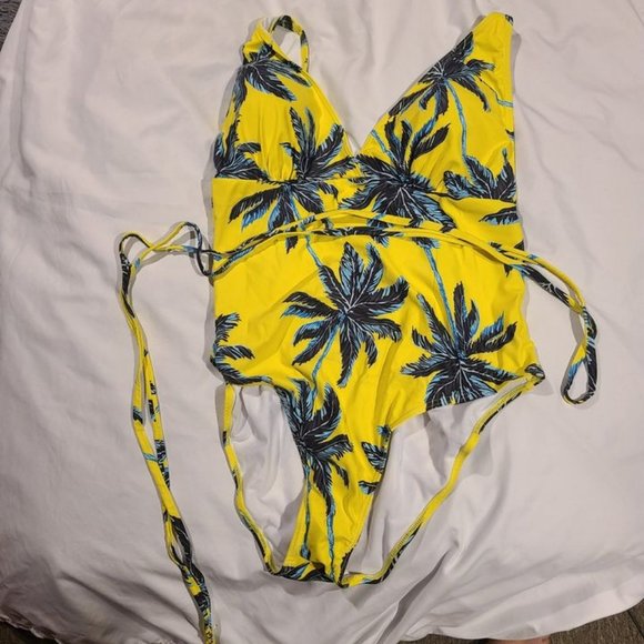 Swimsuit Tropical Print Ruched One Piece - Picture 3 of 7